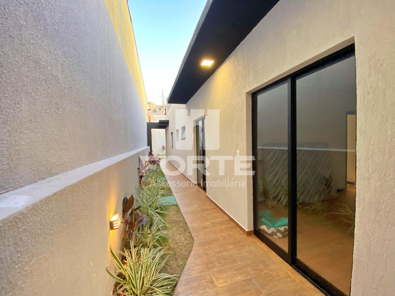 Casa à venda com 3 quartos, 330m² - Foto 3