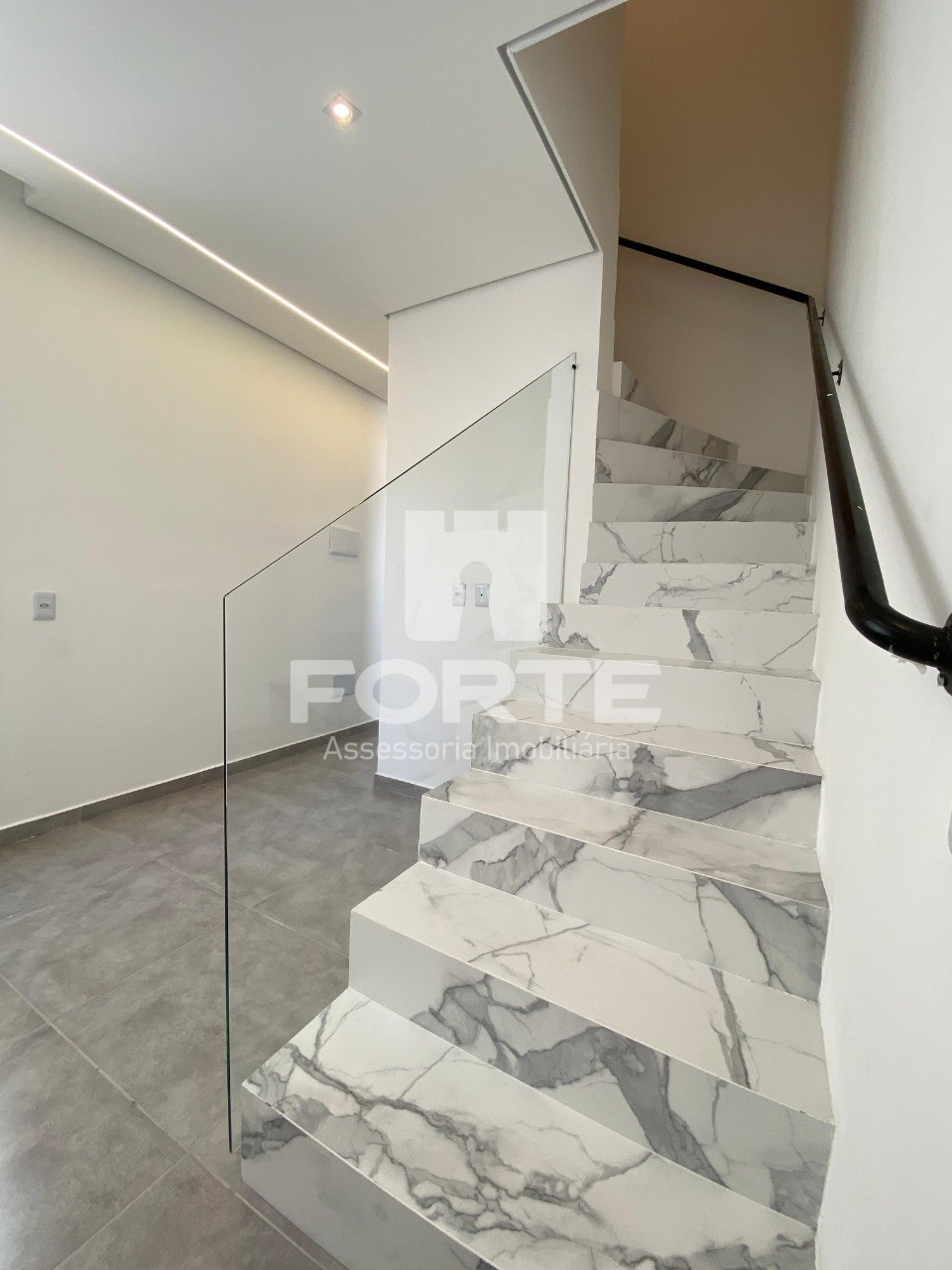 Casa à venda com 2 quartos, 82m² - Foto 10