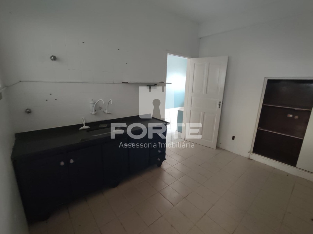 Prédio Inteiro para alugar com 3 quartos, 184m² - Foto 12