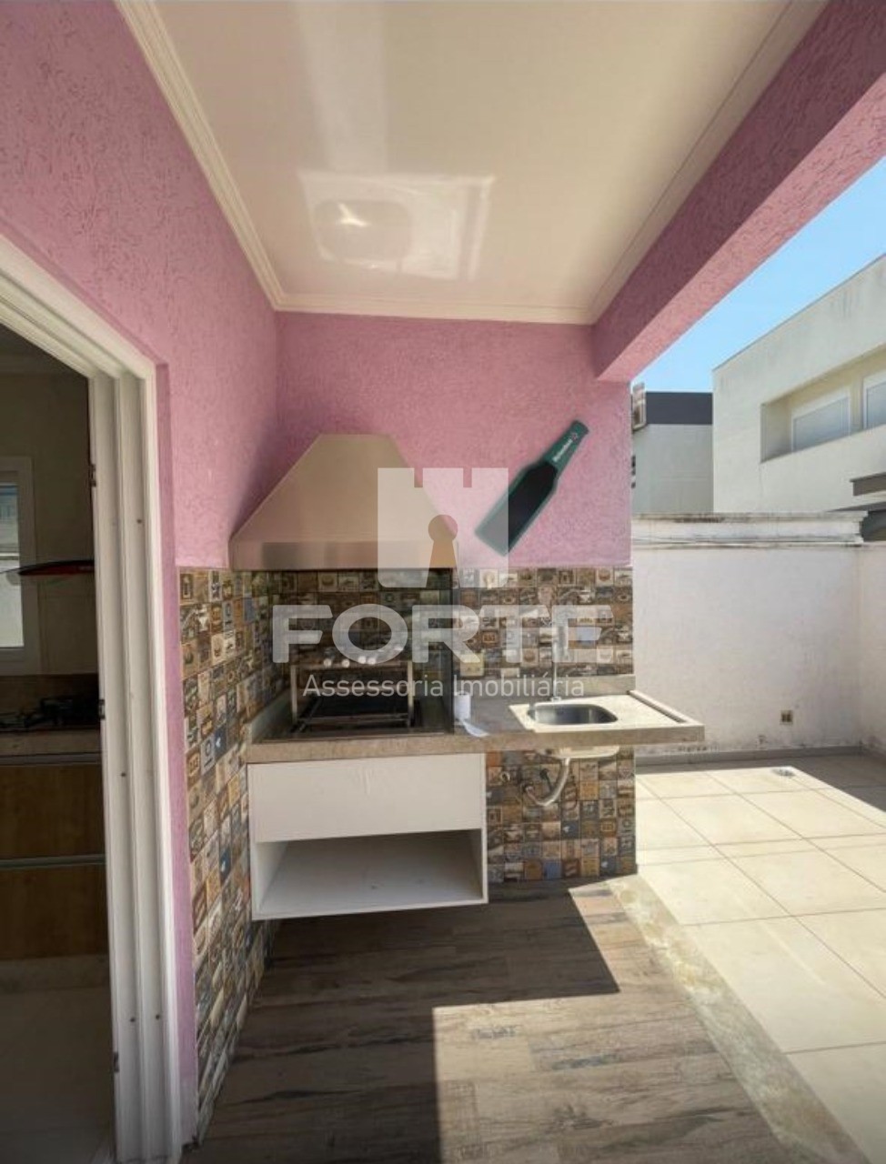 Casa à venda e aluguel com 3 quartos, 200m² - Foto 11