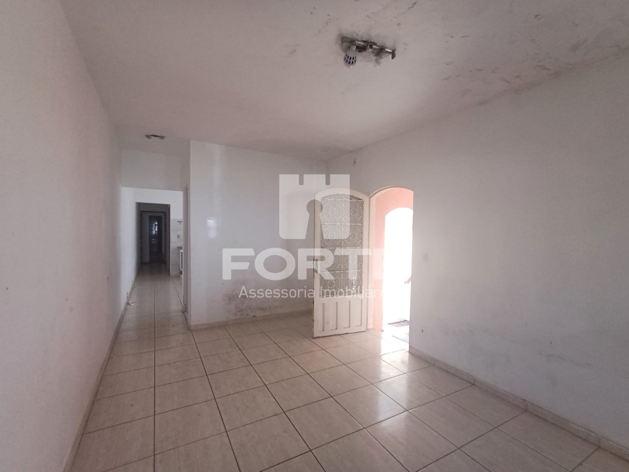 Casa para alugar com 2 quartos, 150m² - Foto 16