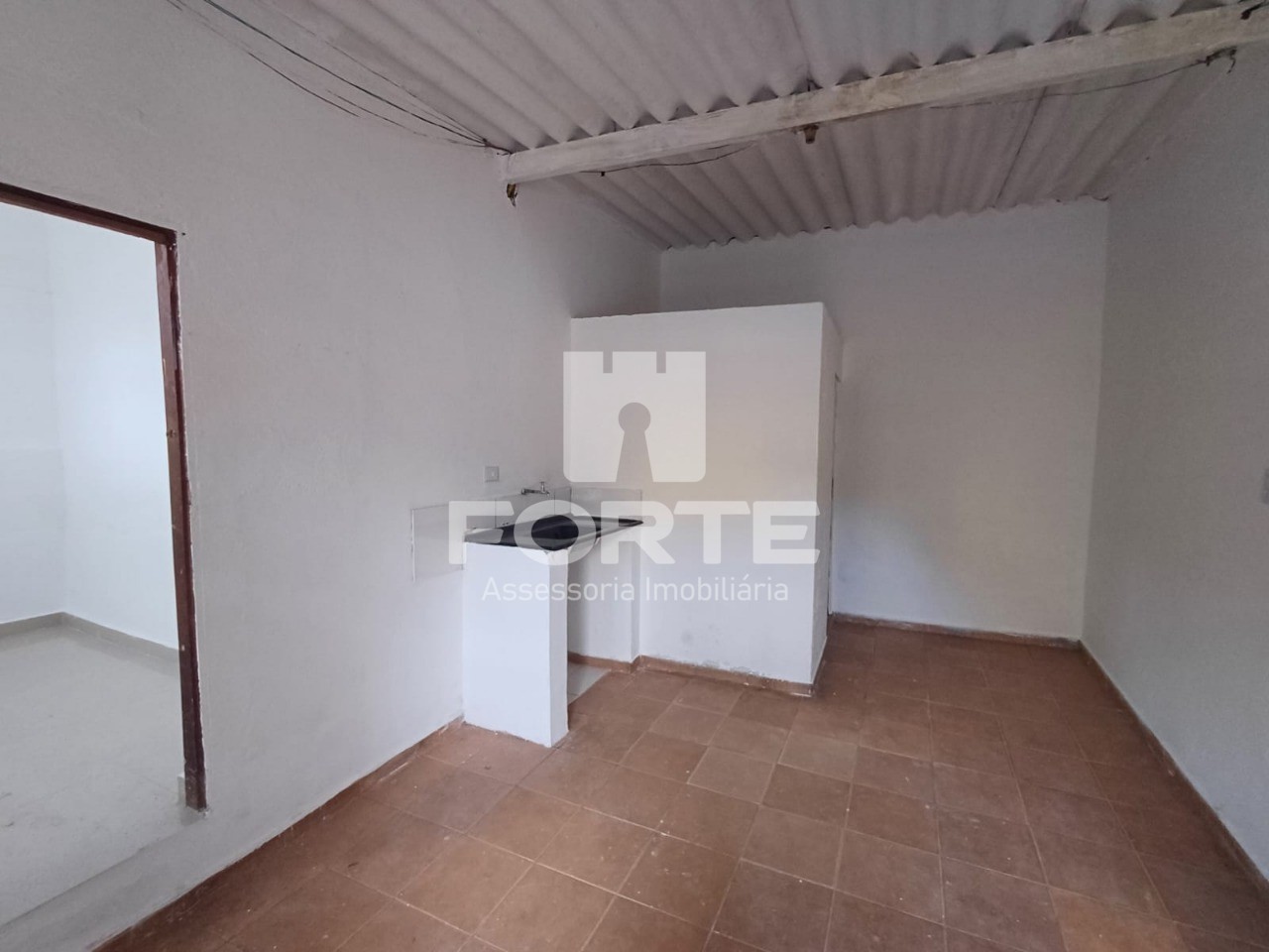 Casa para alugar com 1 quarto, 42m² - Foto 1