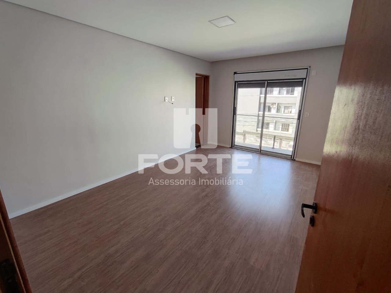 Casa à venda com 3 quartos, 150m² - Foto 8