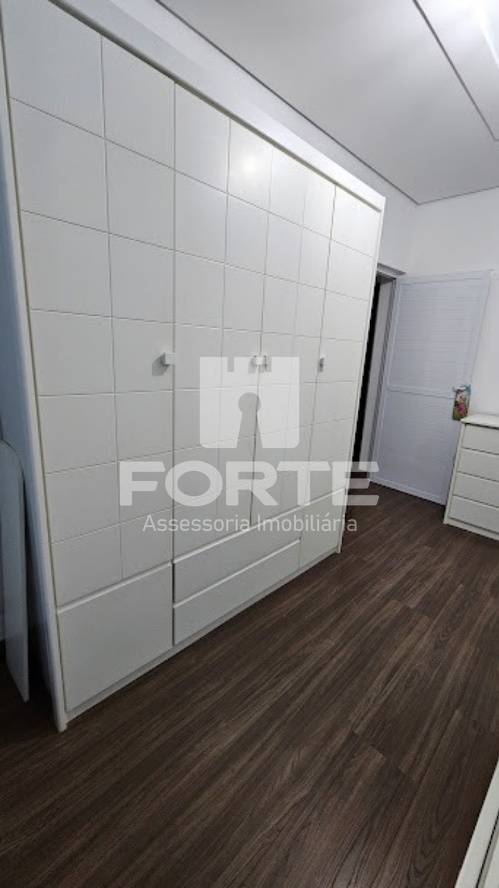 Casa à venda com 2 quartos, 175m² - Foto 5