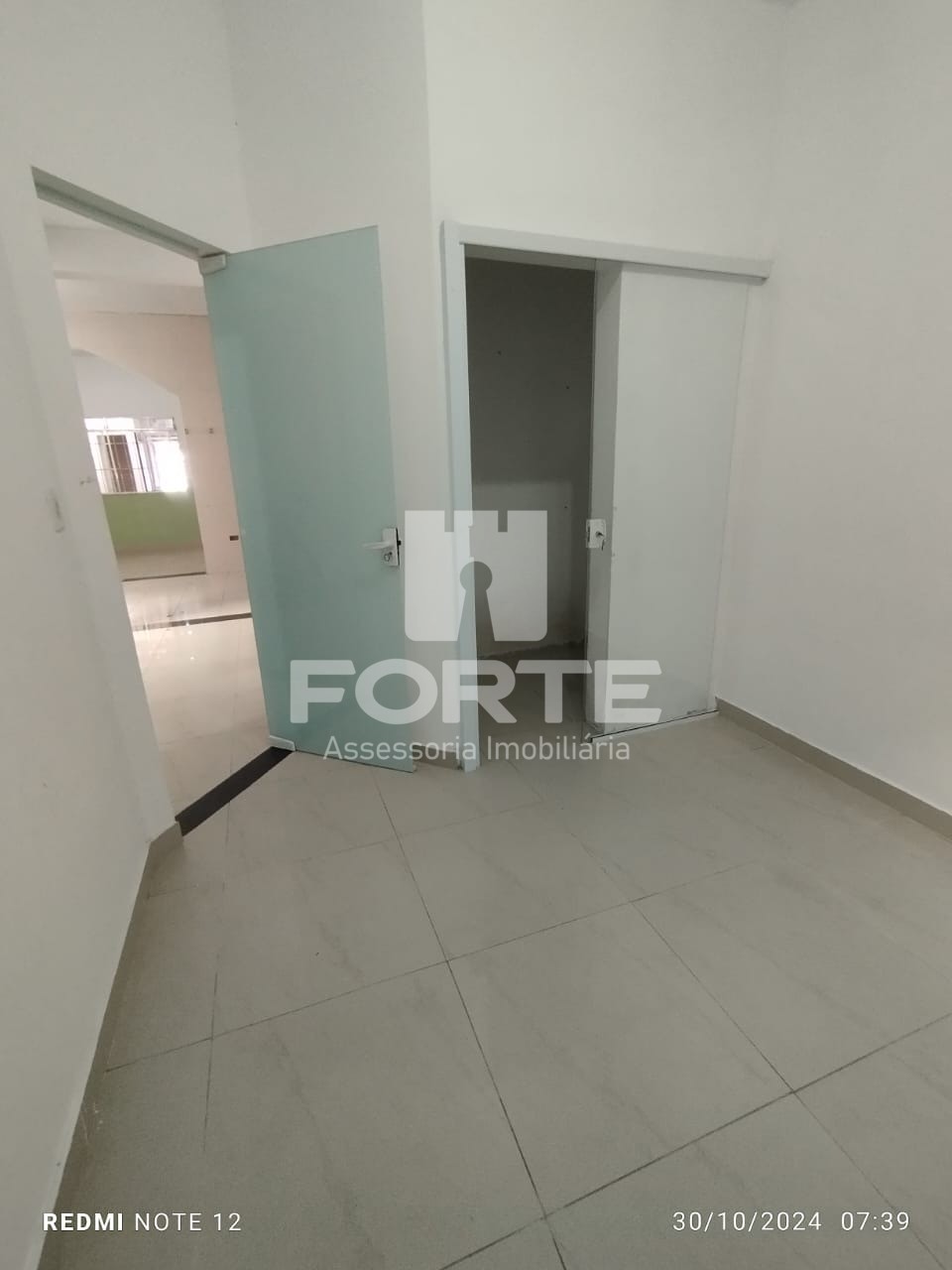 Casa à venda com 3 quartos, 145m² - Foto 11