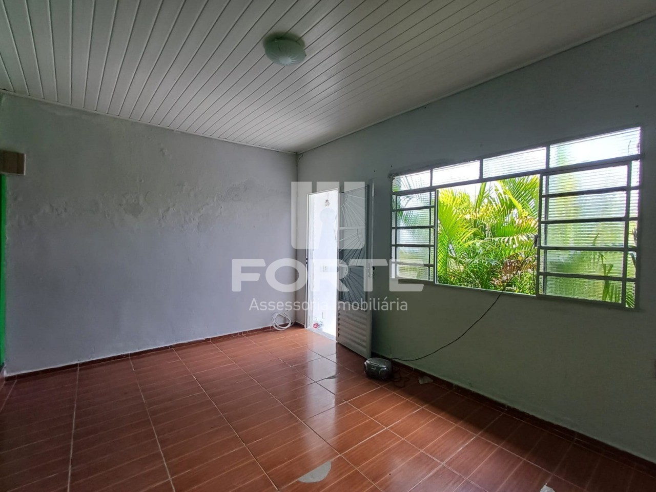 Casa à venda com 2 quartos, 430m² - Foto 4