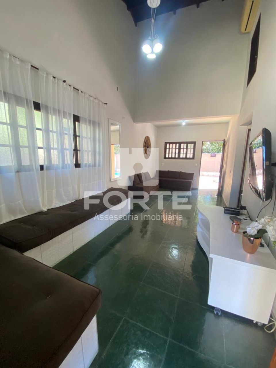 Casa à venda com 3 quartos, 373m² - Foto 4