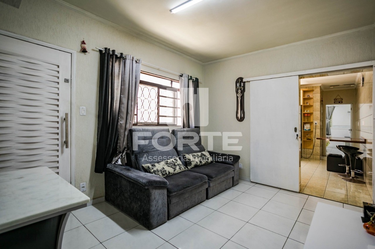 Casa à venda e aluguel com 2 quartos, 140m² - Foto 3