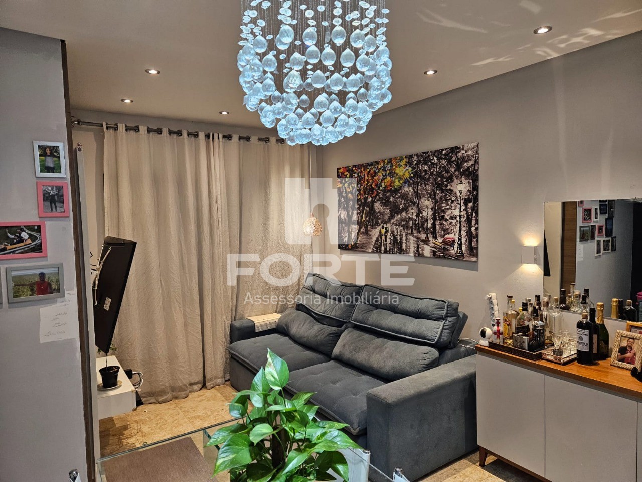 Apartamento à venda com 3 quartos, 75m² - Foto 1