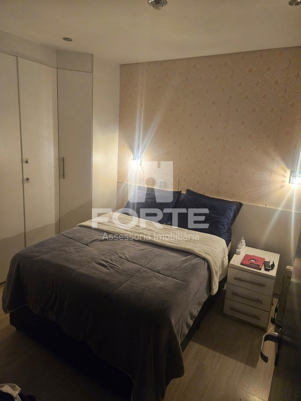 Apartamento à venda com 3 quartos, 75m² - Foto 11