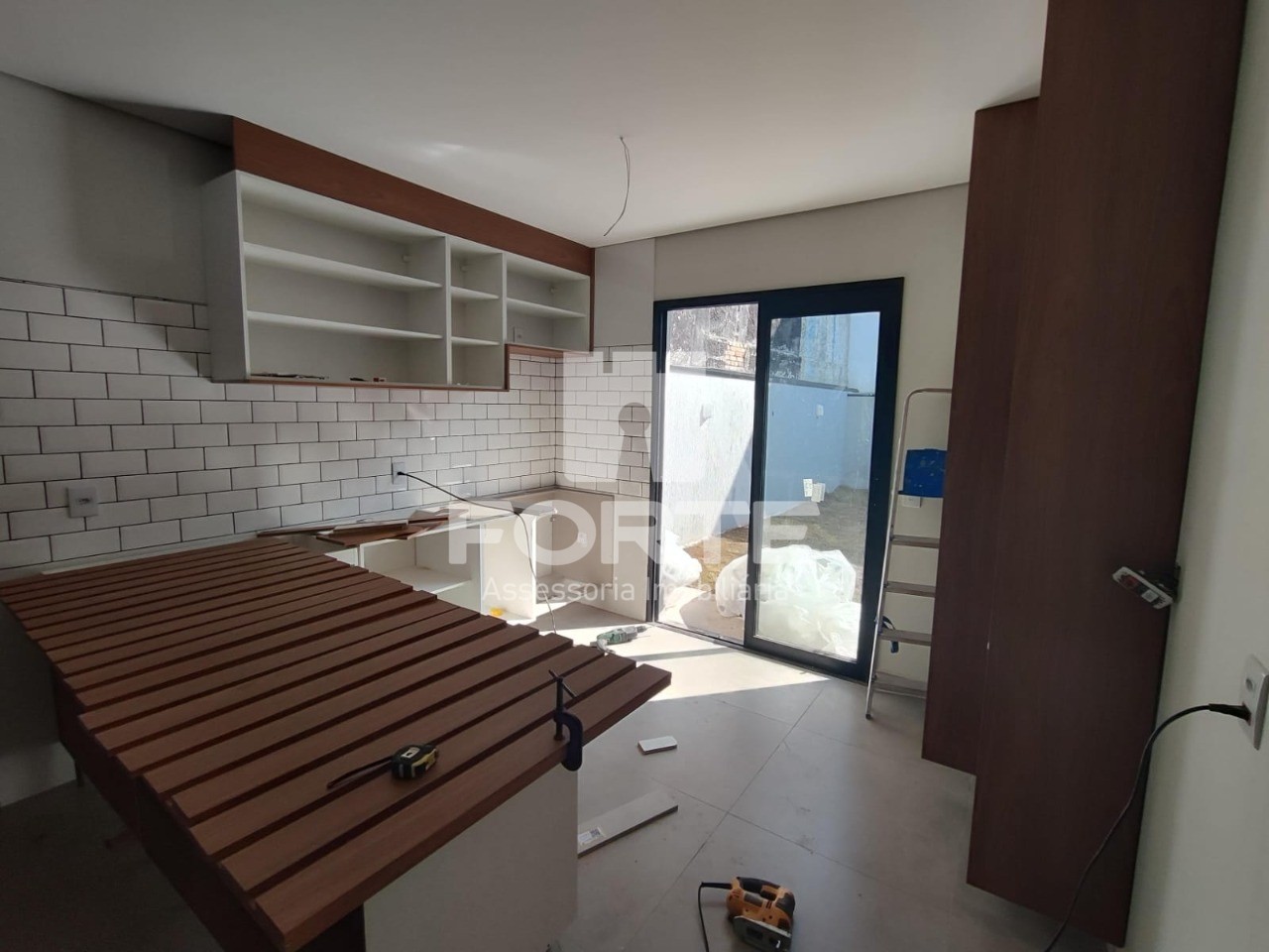 Casa à venda com 3 quartos, 150m² - Foto 27