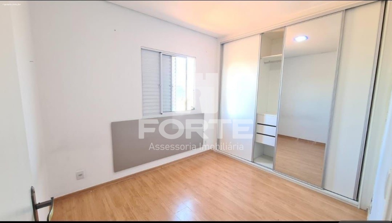 Casa à venda e aluguel com 2 quartos, 1000m² - Foto 14