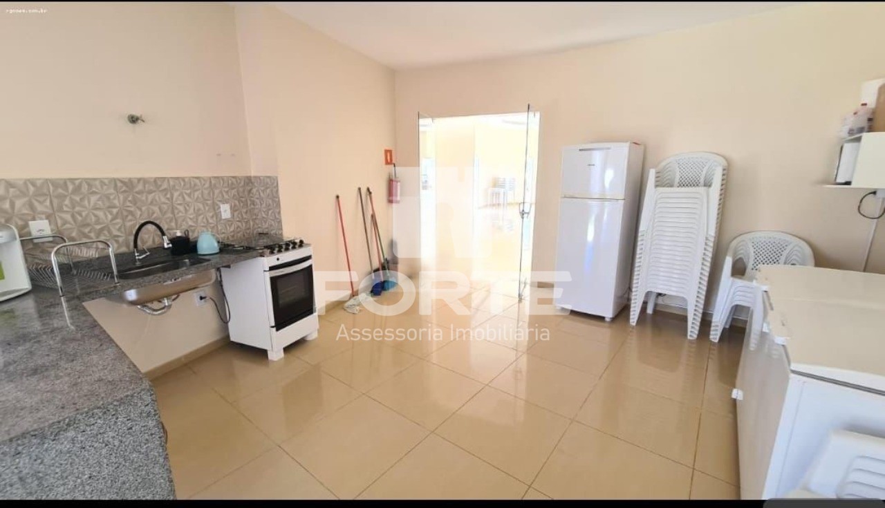 Casa à venda e aluguel com 2 quartos, 1000m² - Foto 6