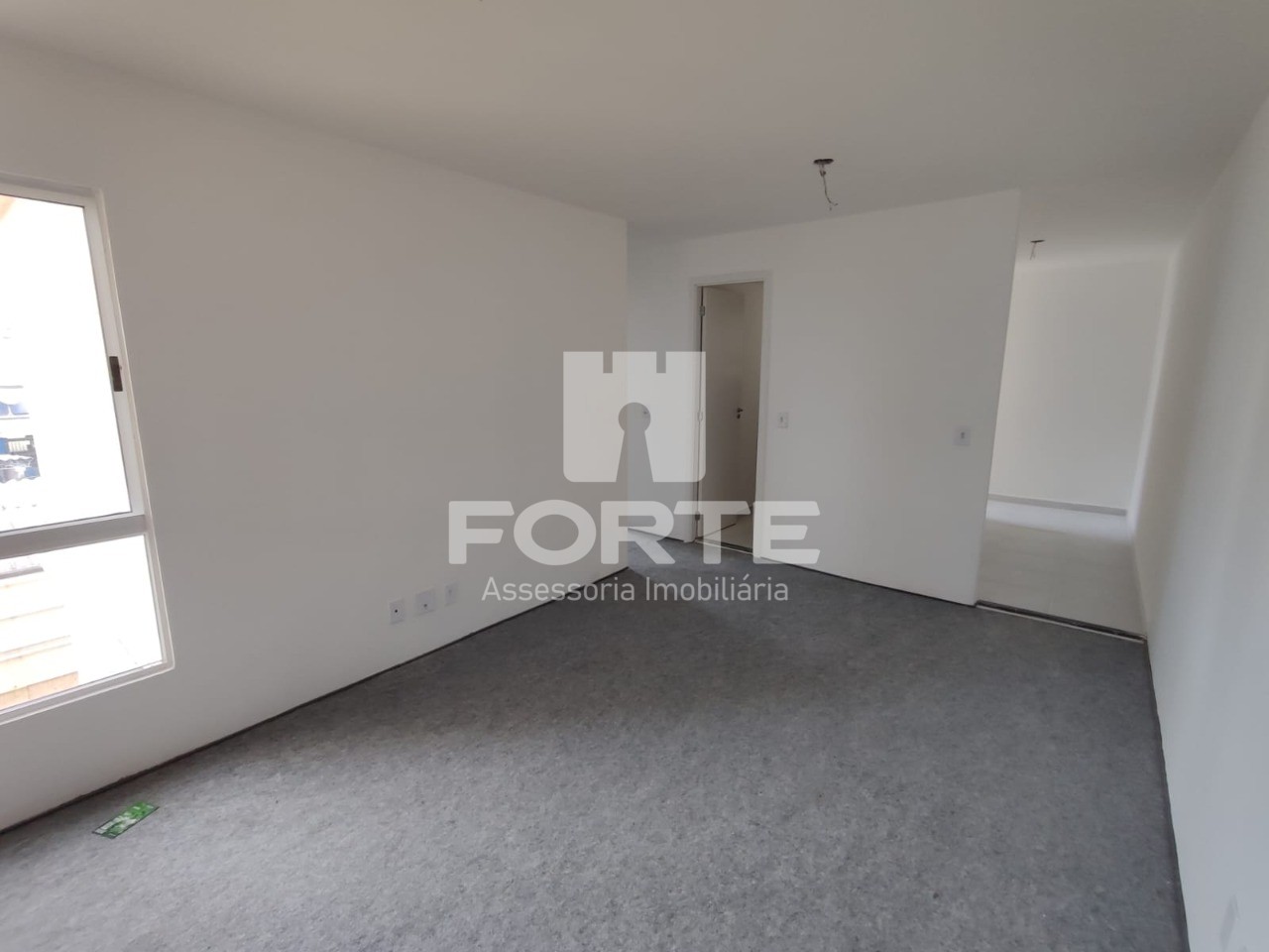 Apartamento à venda com 2 quartos, 42m² - Foto 1