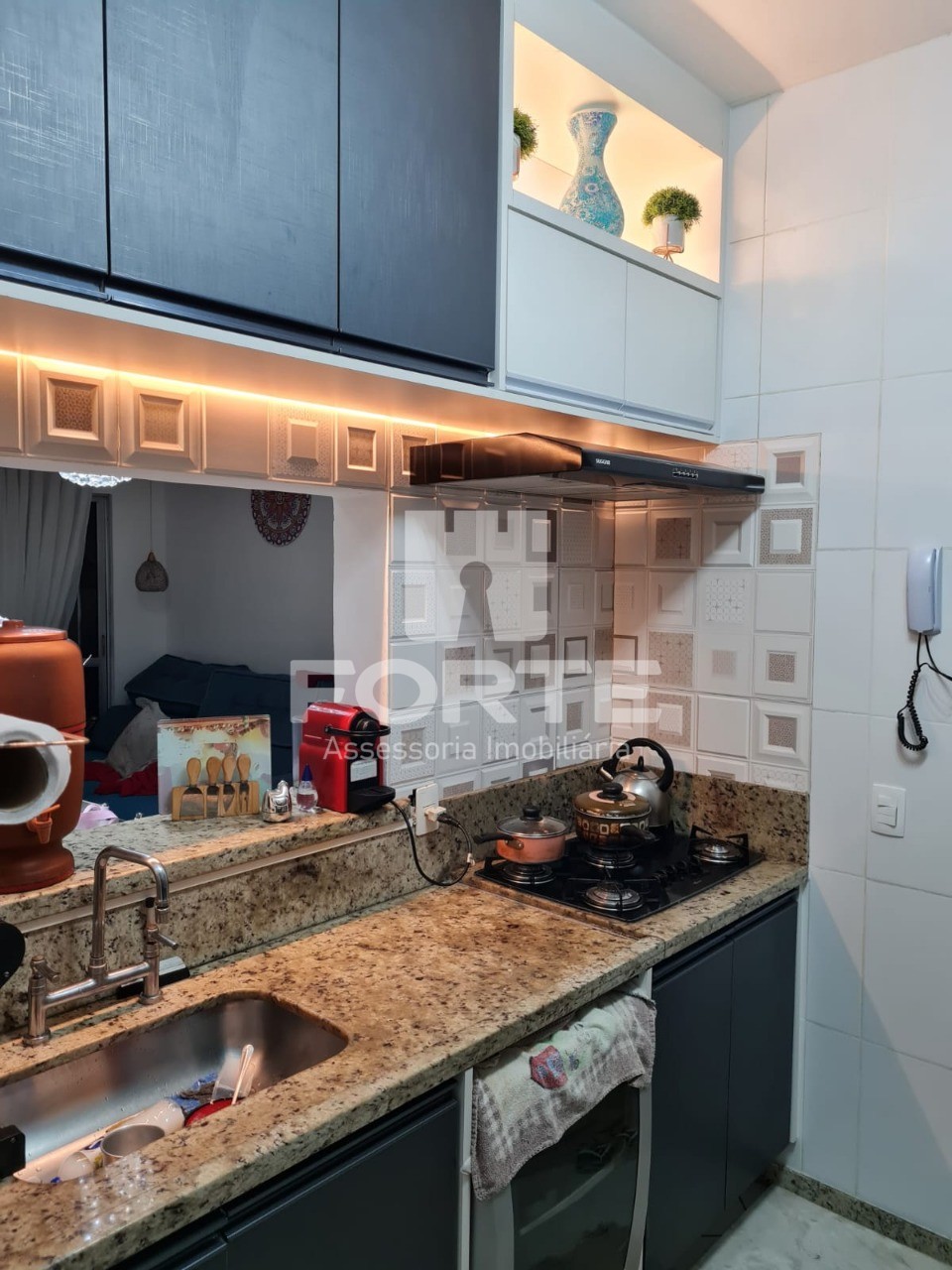 Apartamento à venda com 3 quartos, 75m² - Foto 20