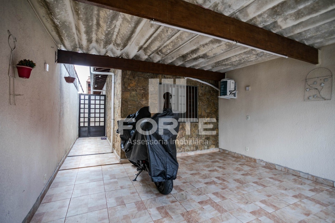 Casa à venda e aluguel com 2 quartos, 140m² - Foto 31