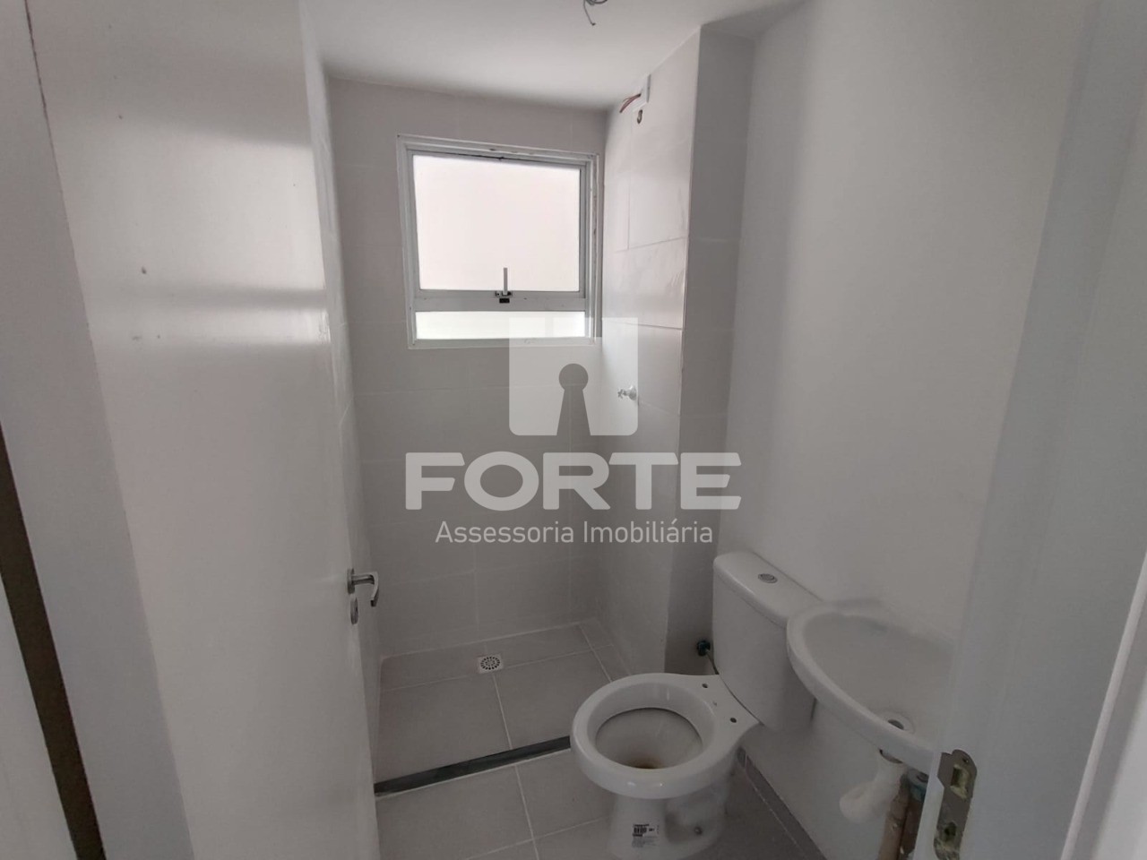 Apartamento à venda com 2 quartos, 42m² - Foto 8