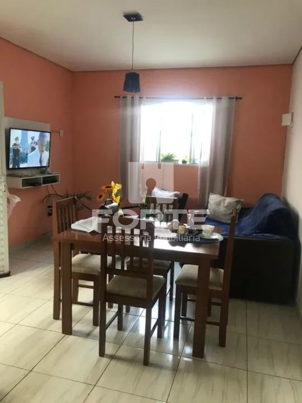 Casa à venda com 1 quarto, 55m² - Foto 2