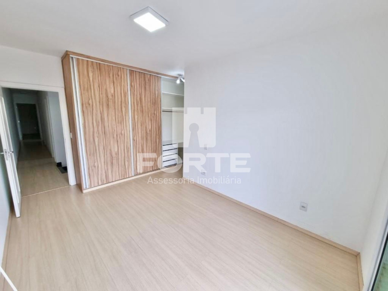 Casa à venda e aluguel com 3 quartos, 150m² - Foto 8