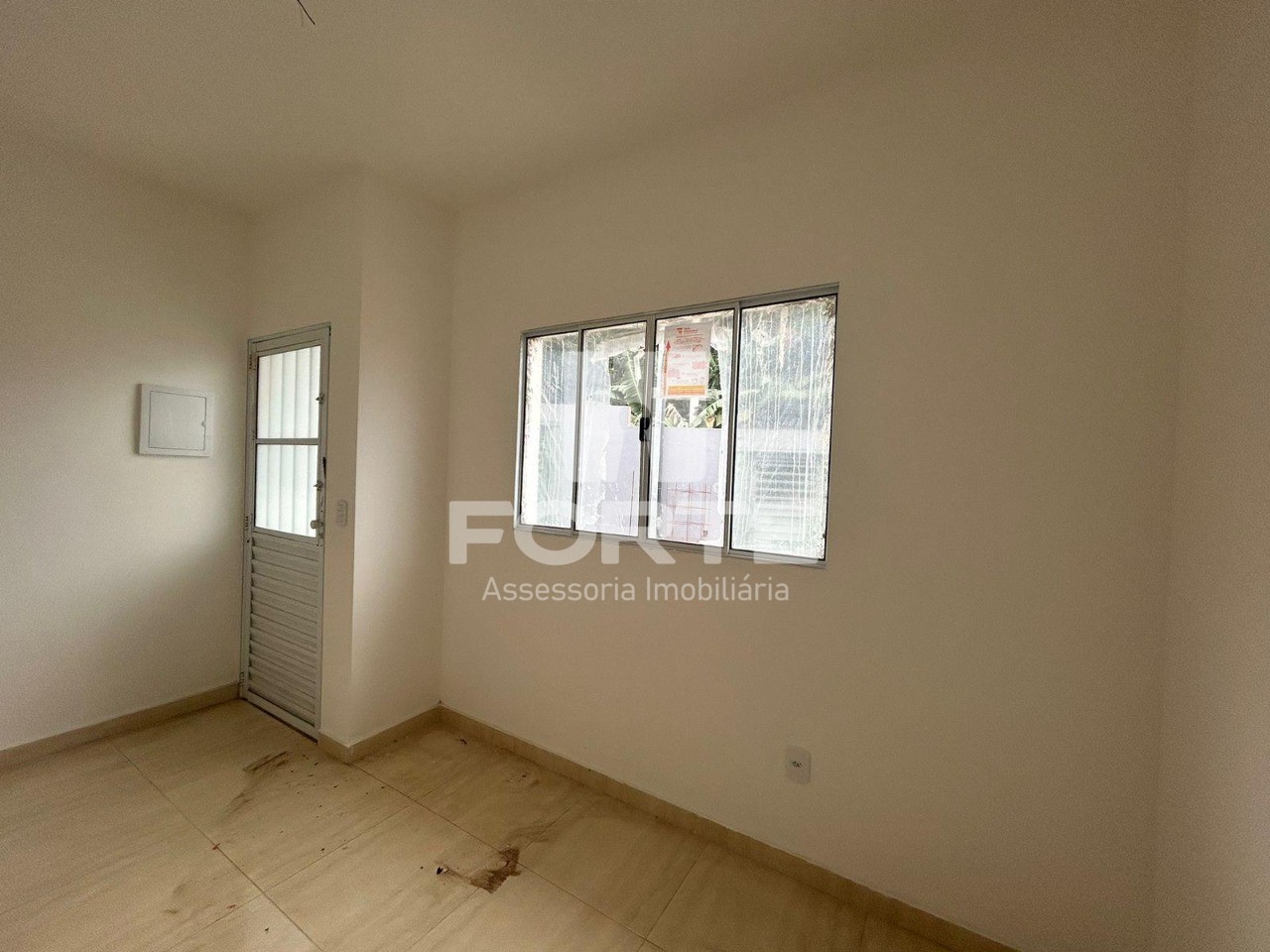 Casa à venda com 2 quartos, 46m² - Foto 2