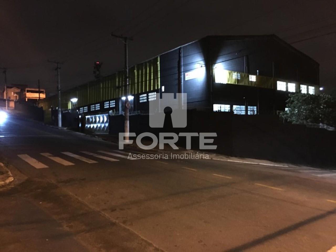 Depósito-Galpão-Armazém à venda, 2305m² - Foto 2