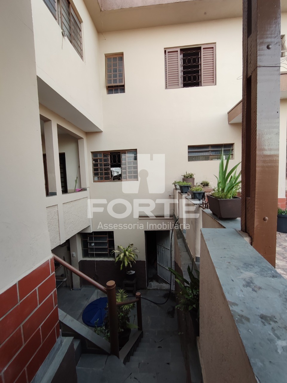 Casa à venda com 3 quartos, 200m² - Foto 5