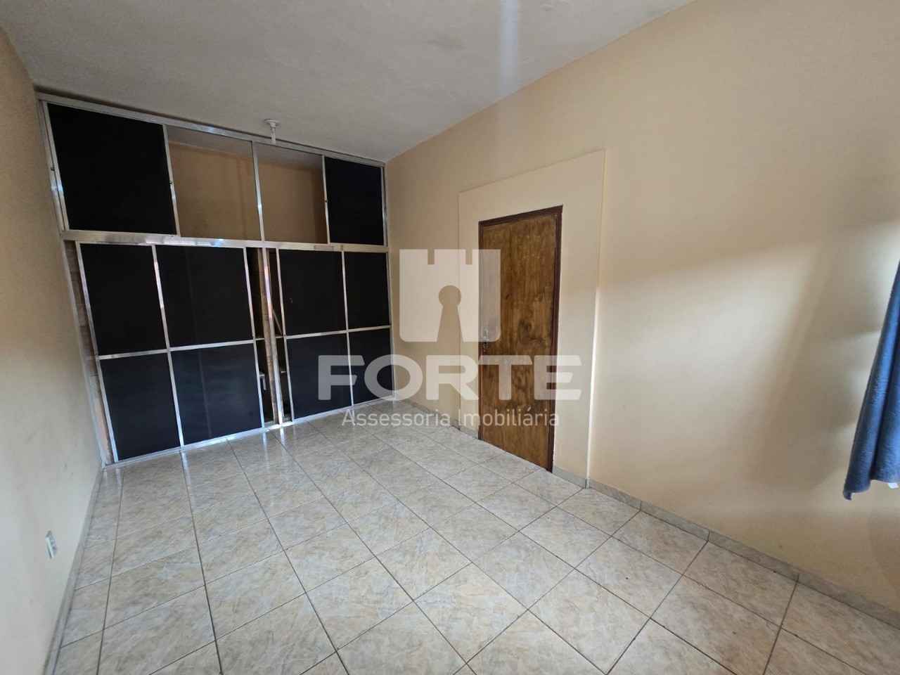 Casa para alugar com 1 quarto, 100m² - Foto 13