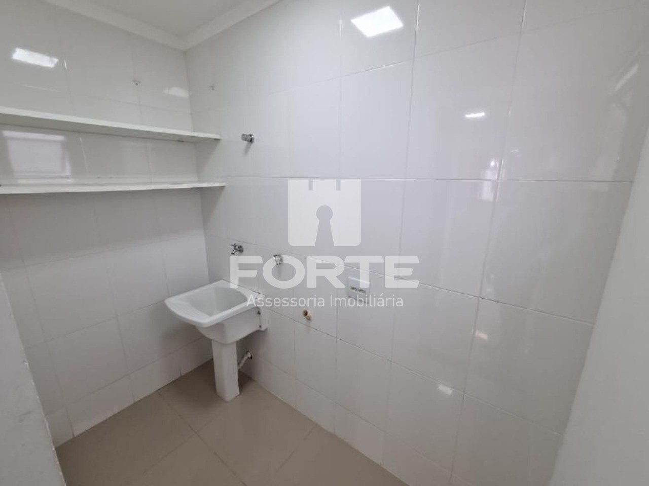 Casa à venda e aluguel com 3 quartos, 150m² - Foto 16