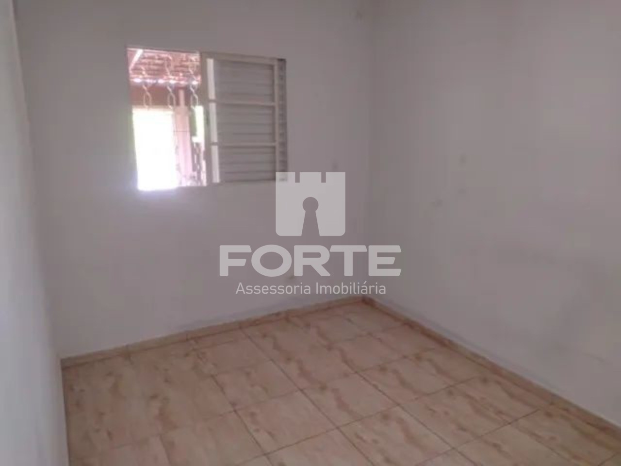 Casa à venda com 2 quartos, 45m² - Foto 2