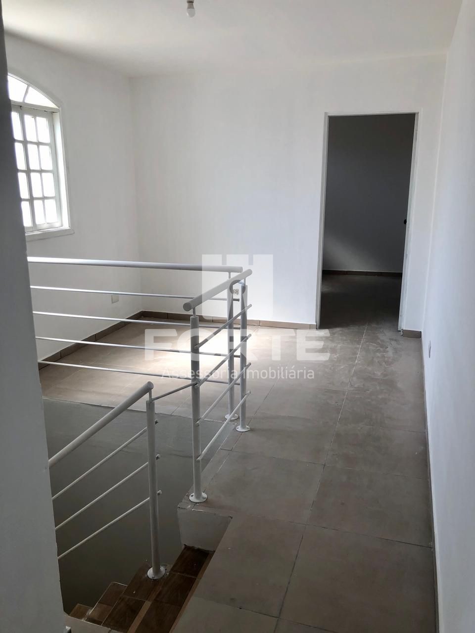 Casa à venda com 3 quartos, 125m² - Foto 3