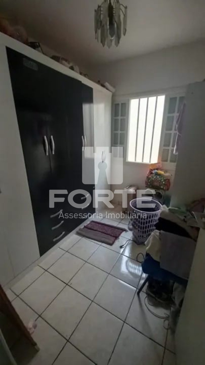 Casa à venda com 3 quartos, 250m² - Foto 13