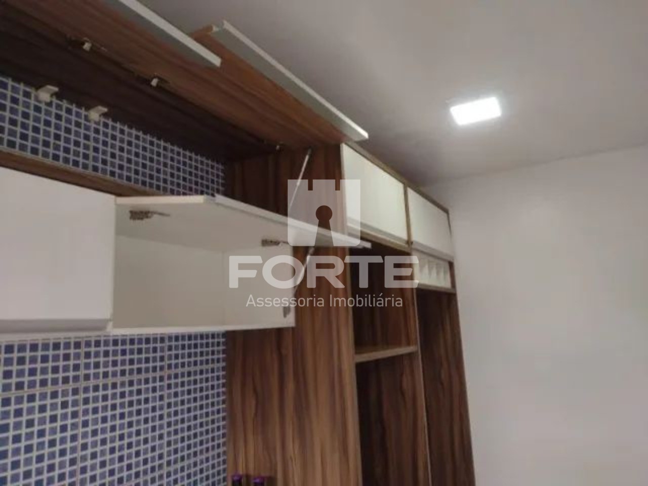 Casa à venda com 2 quartos, 45m² - Foto 5