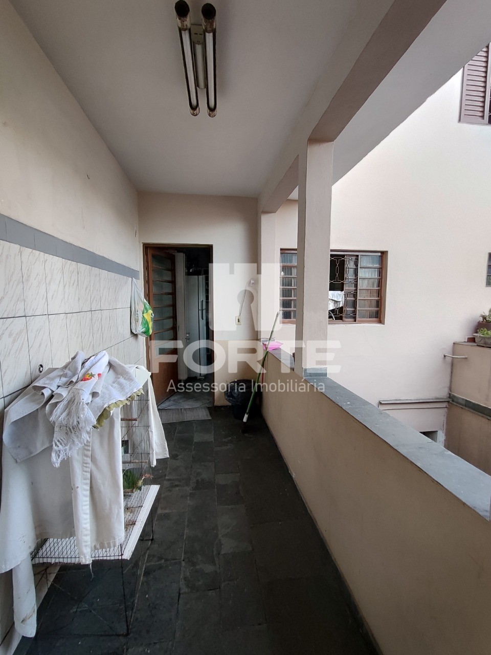 Casa à venda com 3 quartos, 200m² - Foto 18