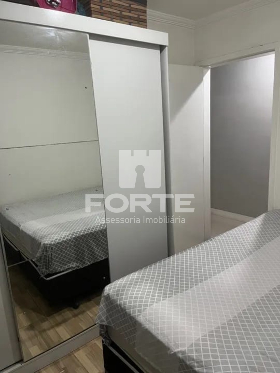 Apartamento à venda com 2 quartos, 48m² - Foto 2