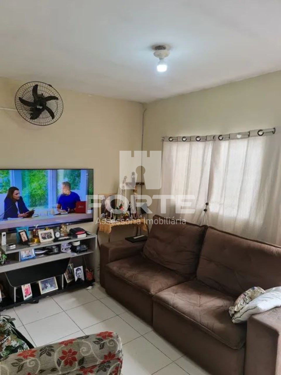 Casa à venda com 2 quartos, 49m² - Foto 4