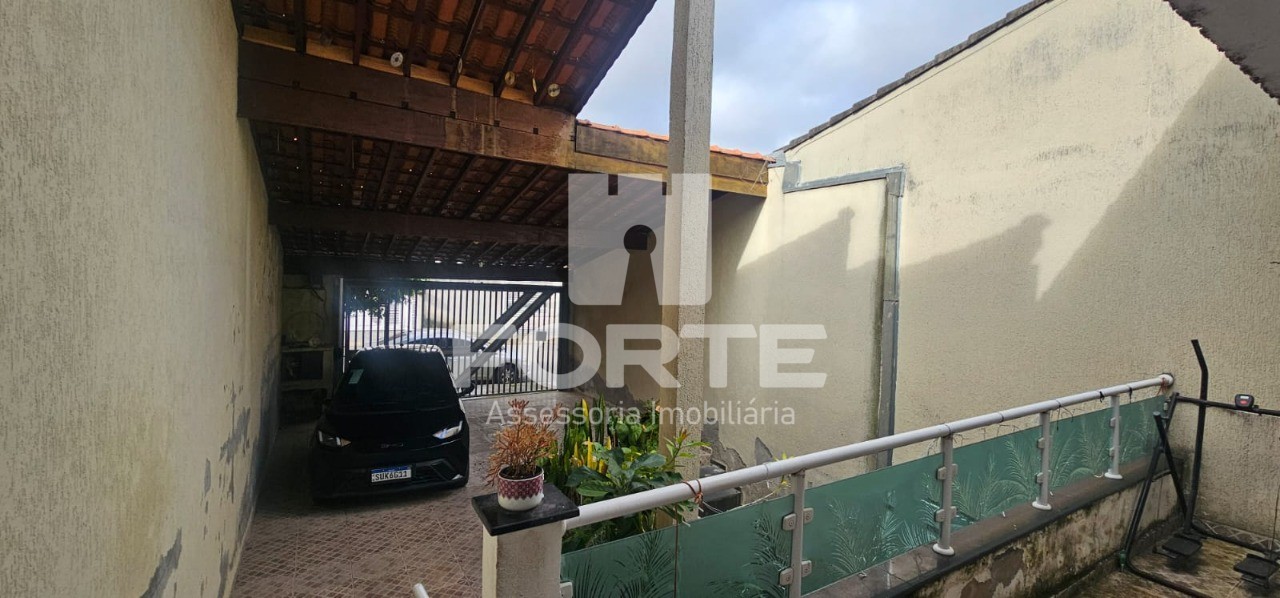 Casa à venda com 4 quartos, 180m² - Foto 4