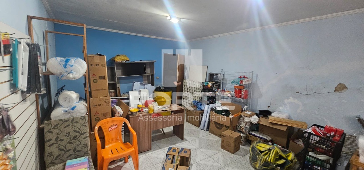 Casa à venda com 4 quartos, 180m² - Foto 12