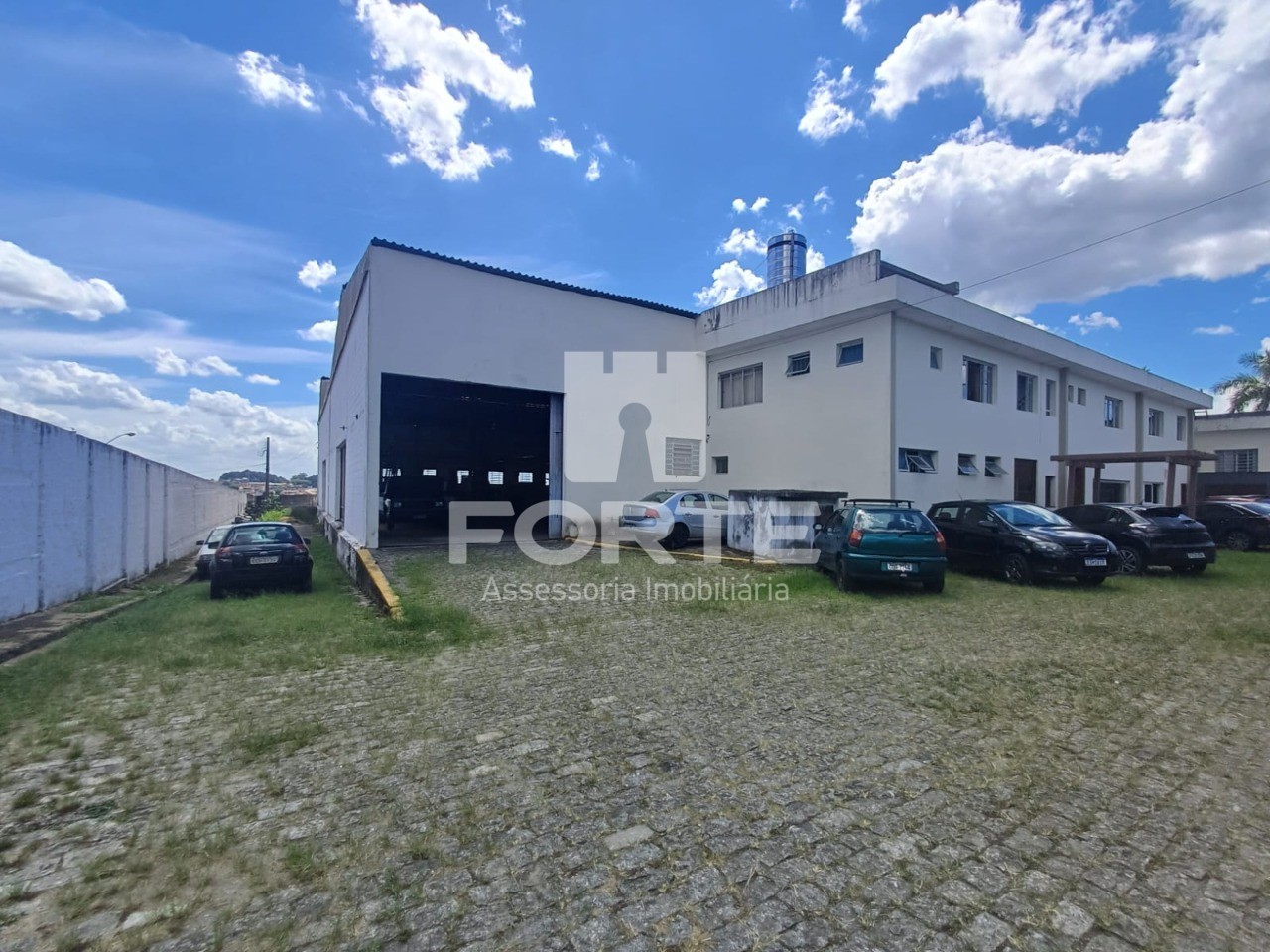 Depósito-Galpão, 4500 m² - Foto 1