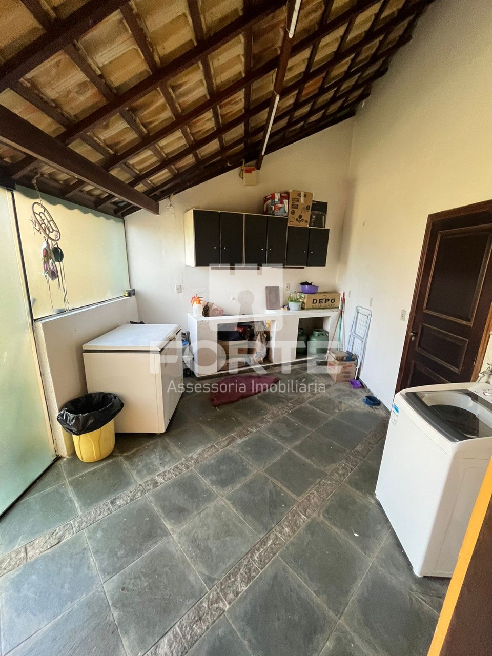 Casa à venda com 2 quartos, 300m² - Foto 19