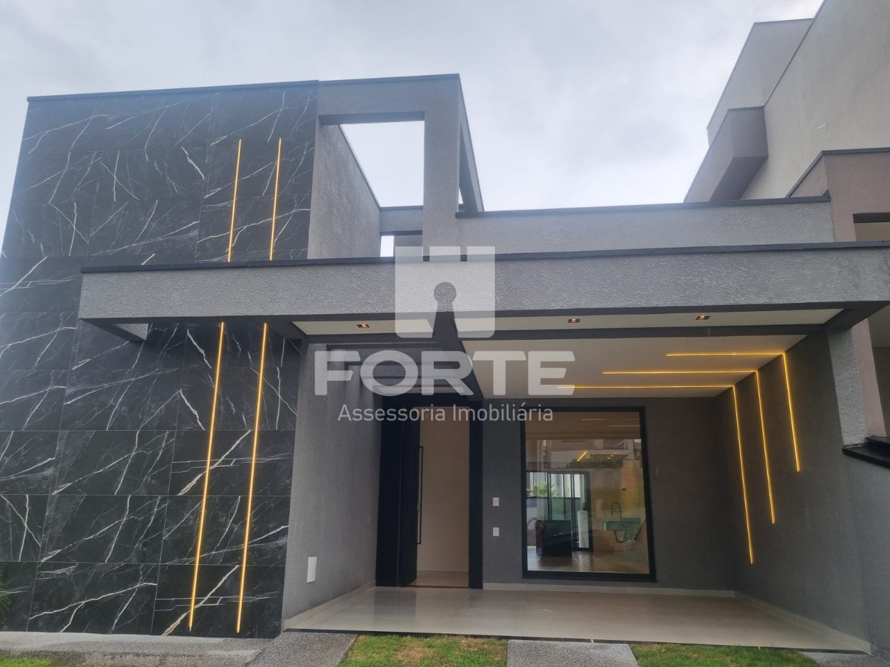 Casa, 3 quartos, 280 m² - Foto 1