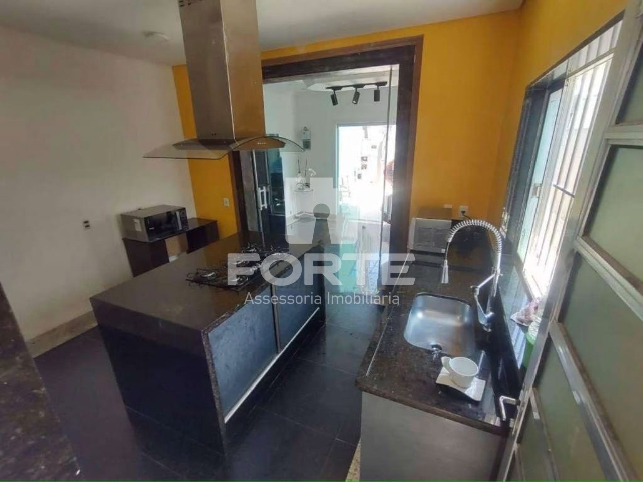 Casa, 3 quartos, 175 m² - Foto 1