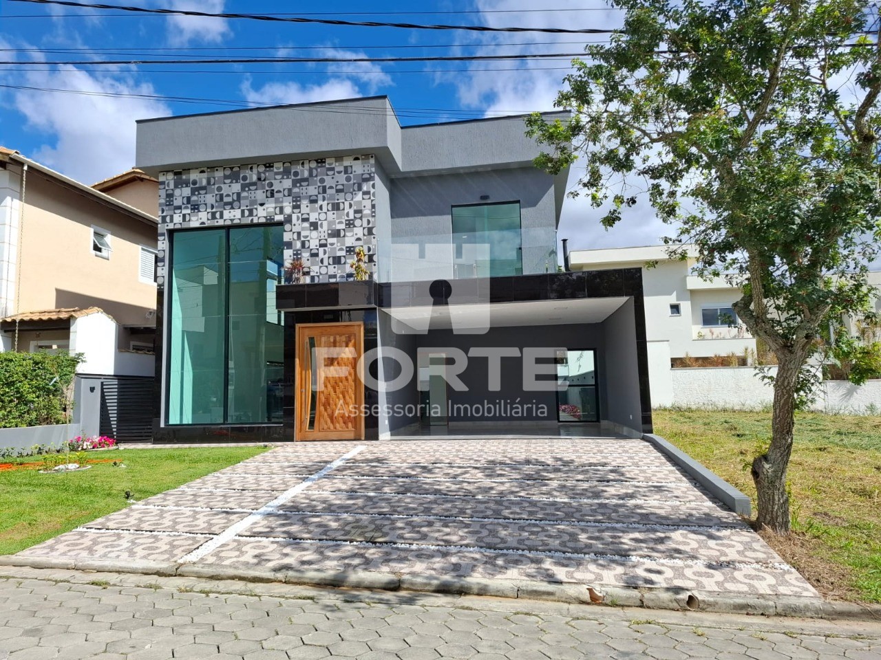 Casa, 3 quartos, 300 m² - Foto 1