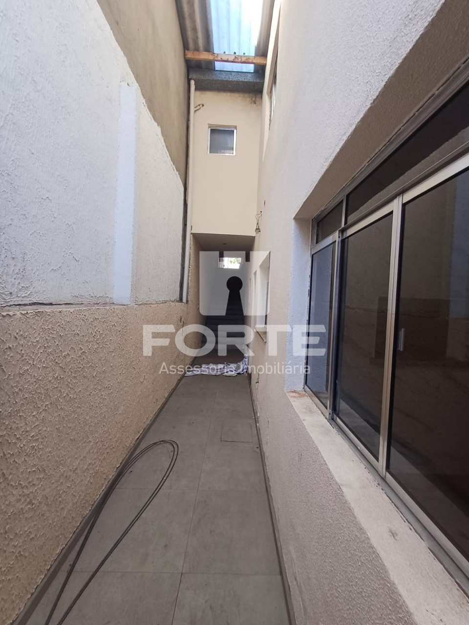 Casa, 4 quartos, 250 m² - Foto 28