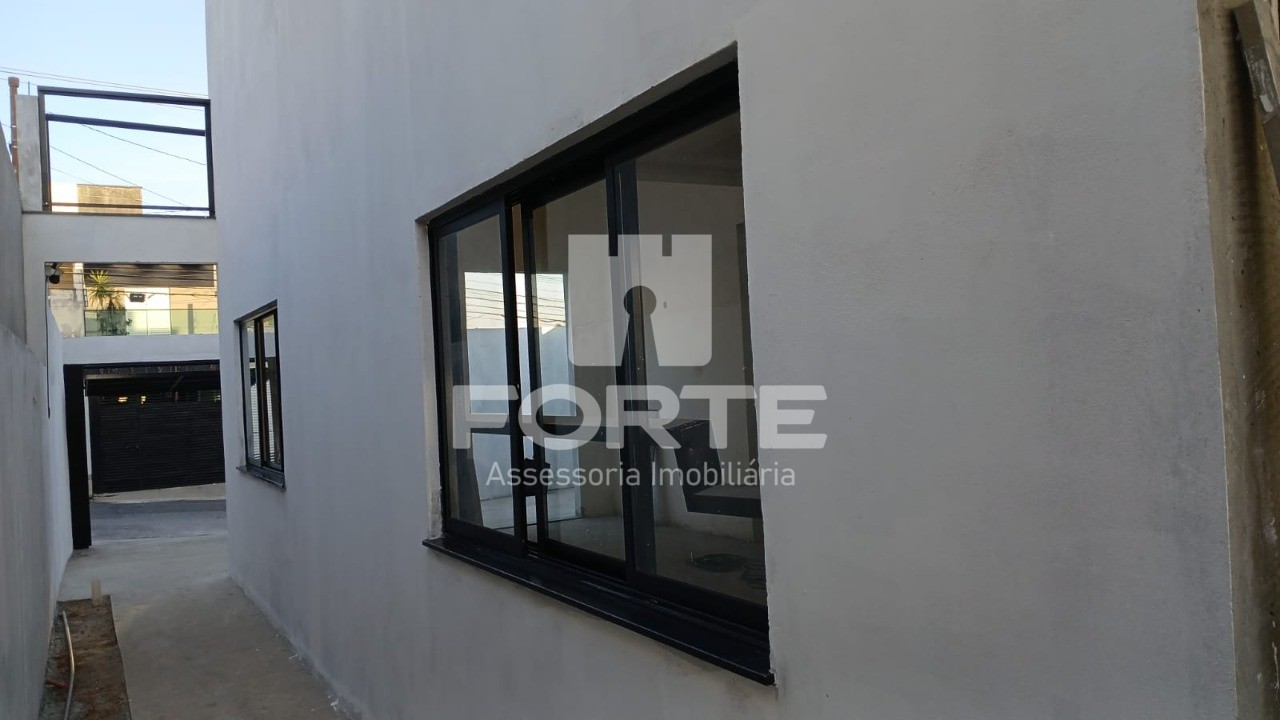 Casa, 3 quartos, 210 m² - Foto 2