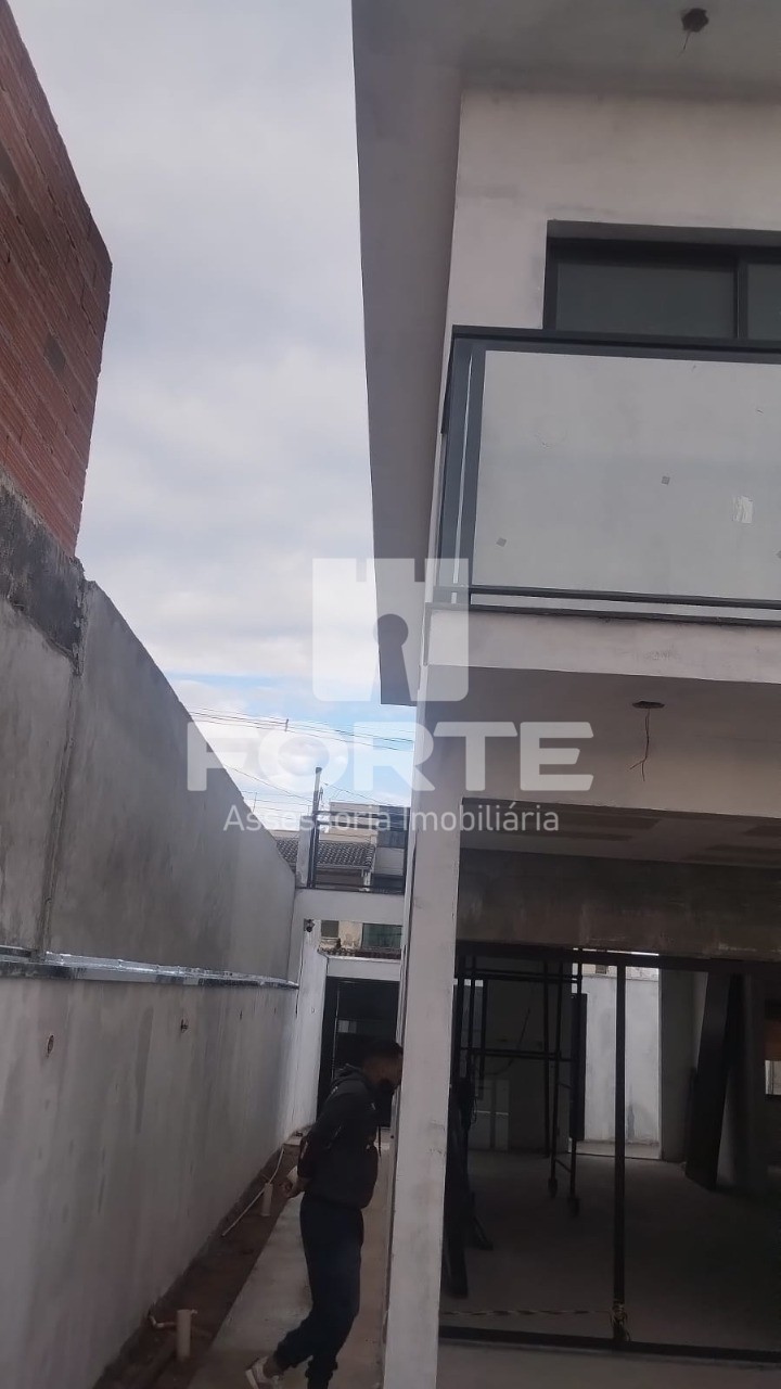 Casa, 3 quartos, 210 m² - Foto 4