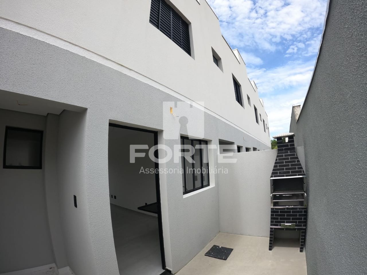 Casa, 2 quartos, 65 m² - Foto 1