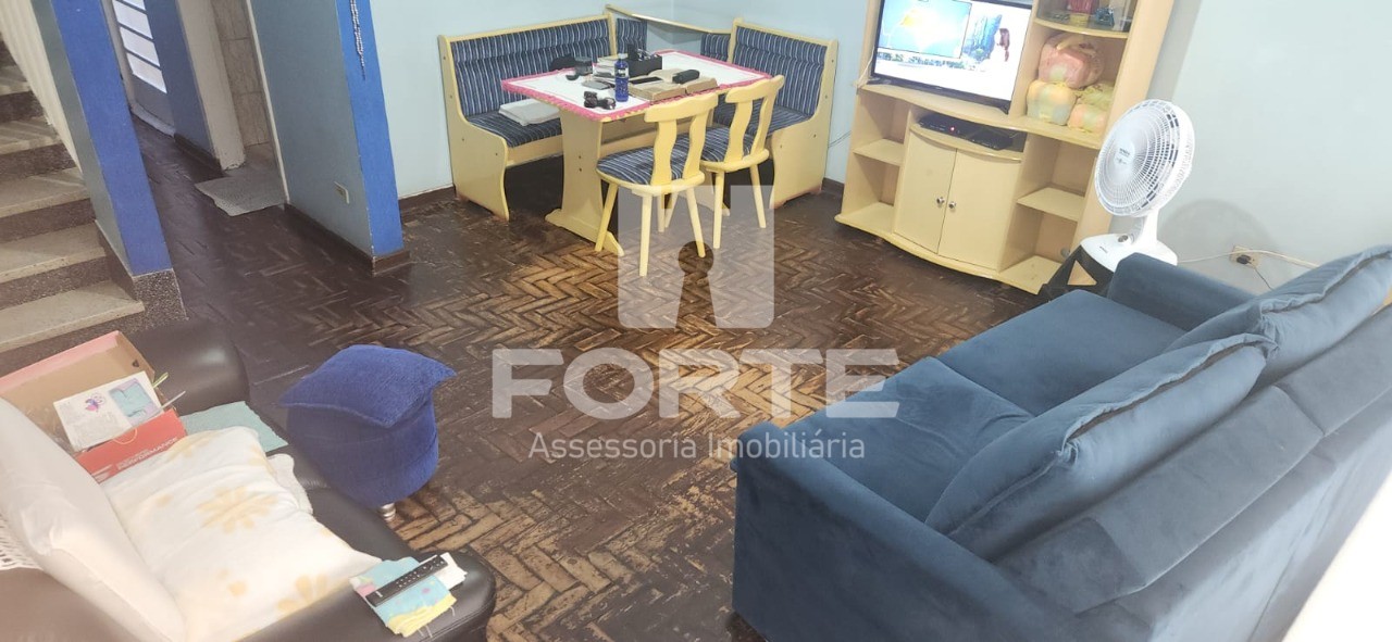 Casa, 4 quartos, 190 m² - Foto 1
