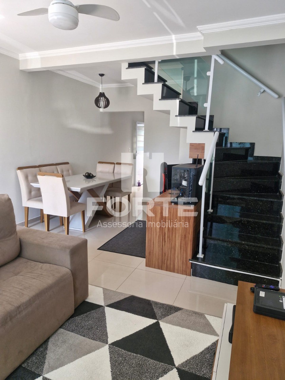 Casa, 2 quartos, 95 m² - Foto 1