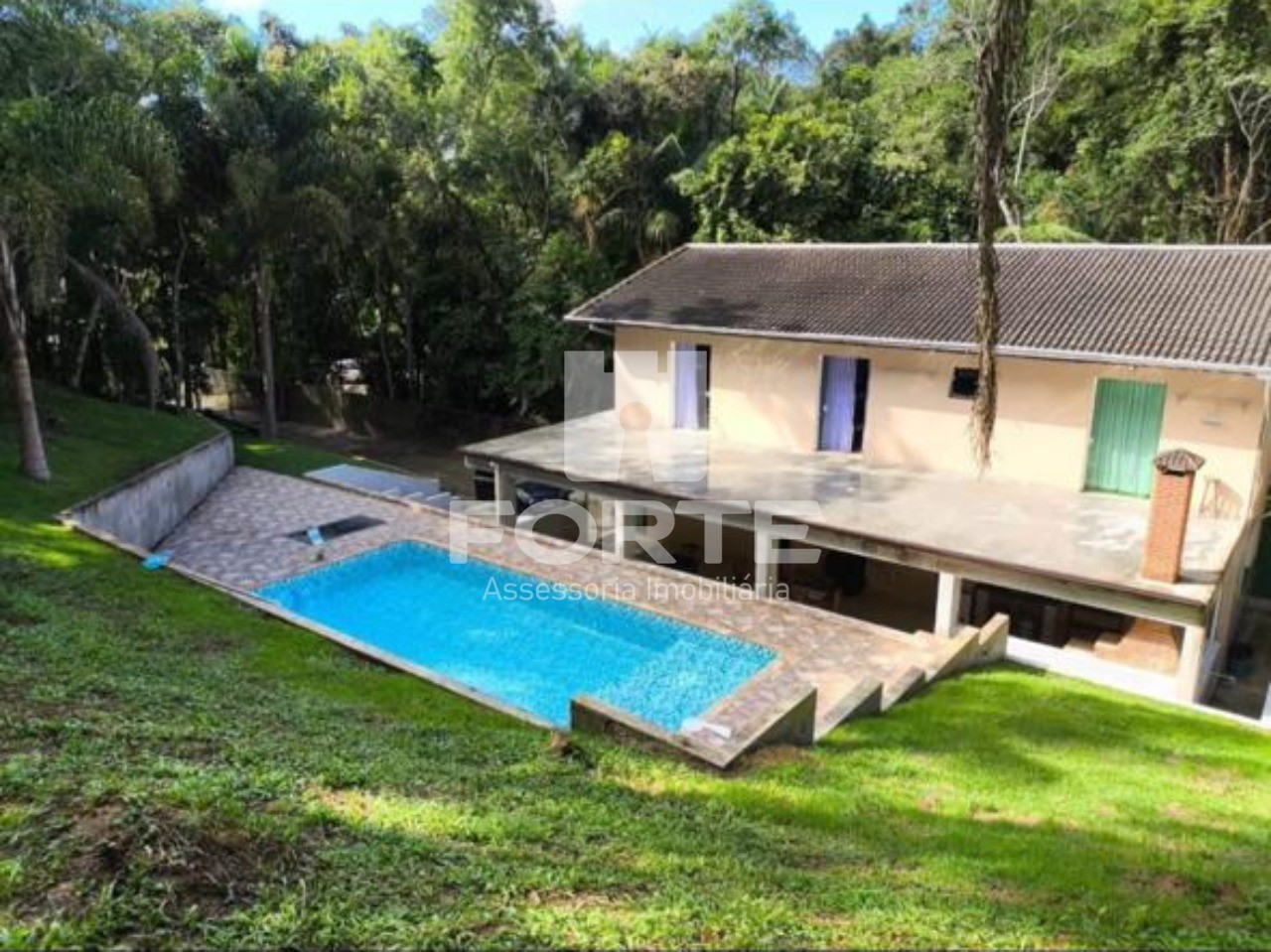 Chácara, 4 quartos, 2000 m² - Foto 1
