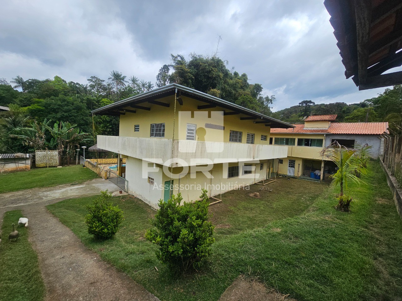 Chácara, 5 quartos, 5000 m² - Foto 1